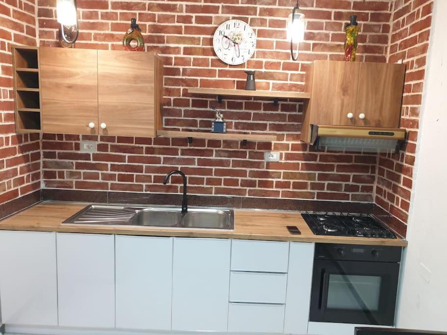 Shkodra 27 Center House别墅 外观 照片